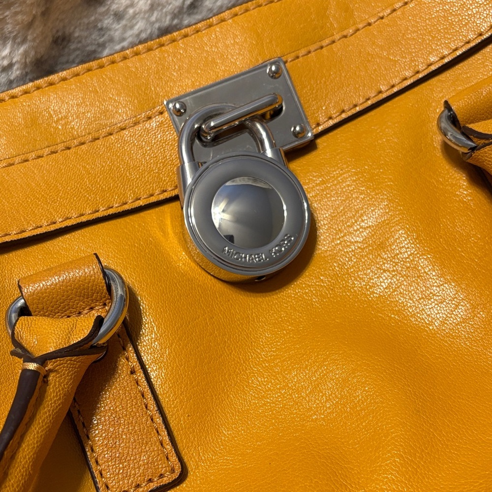 Michael Kors Golden Yellow Leather East West Hamilton Satchel Handbag - Picture 11 of 16